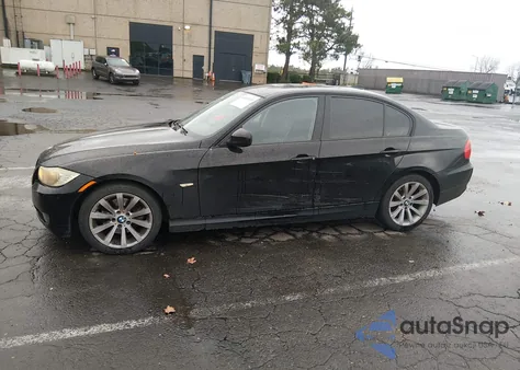 2011 BMW 328I z USA, uszkodzony, nr VIN WBAPH7C57BE681963